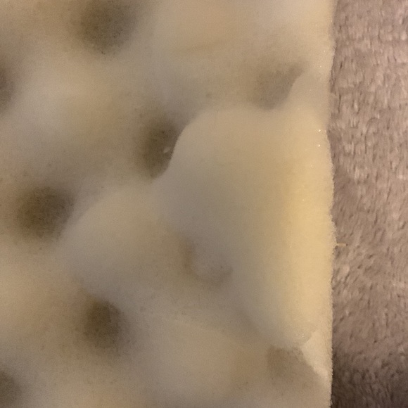 Deluxe Kitty Sill with Bolster a cuddly spot for your cat with a bird’s-eye view - Picture 7 of 10